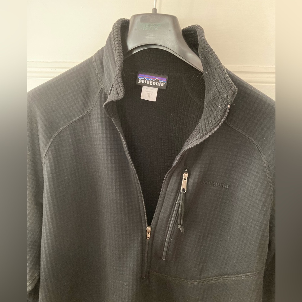 Patagonia R1 1/4 zip pullover waffle insulation baselayer or midlayer